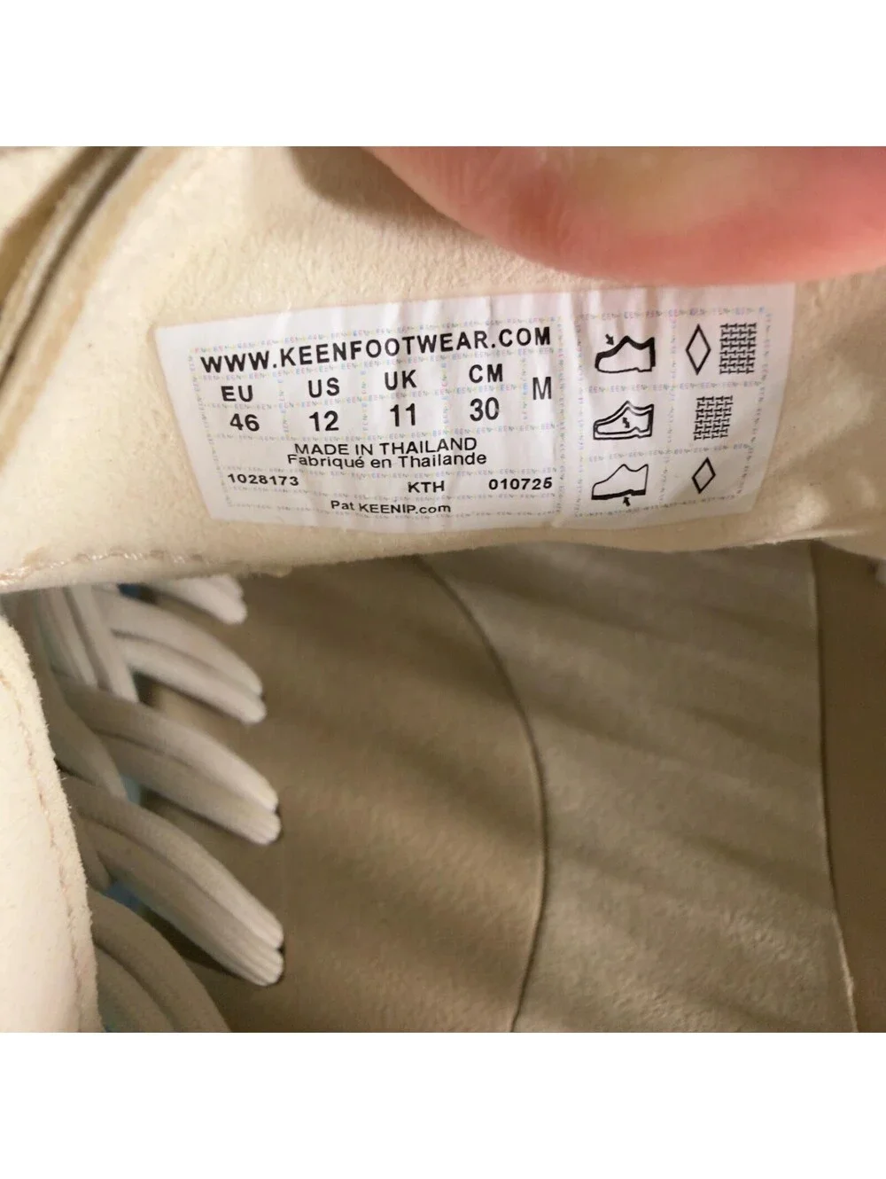 Keen uneek white